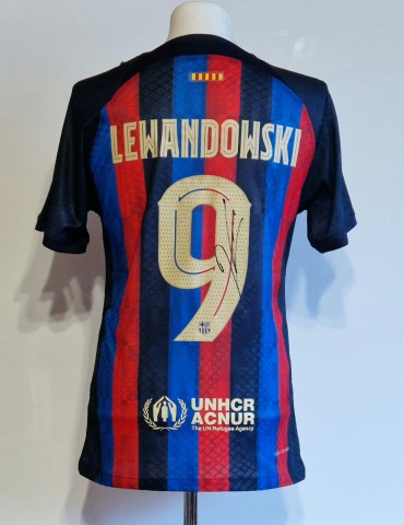 Lewandowski S Fc Barcelona Signed Shirt Charitystars