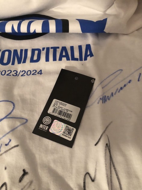 Official Inter Milan Scudetto T Shirt Signed By The Players