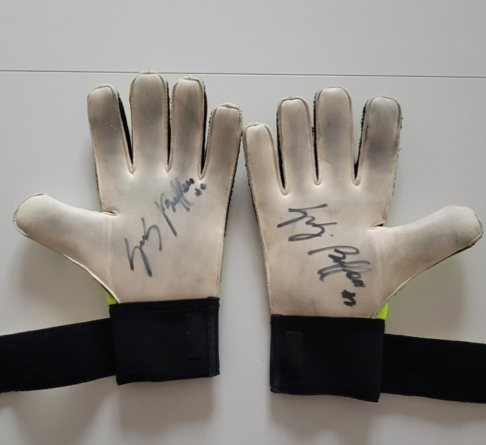 Puma Gloves Worn And Signed By Gianluigi Buffon 2019 20 CharityStars