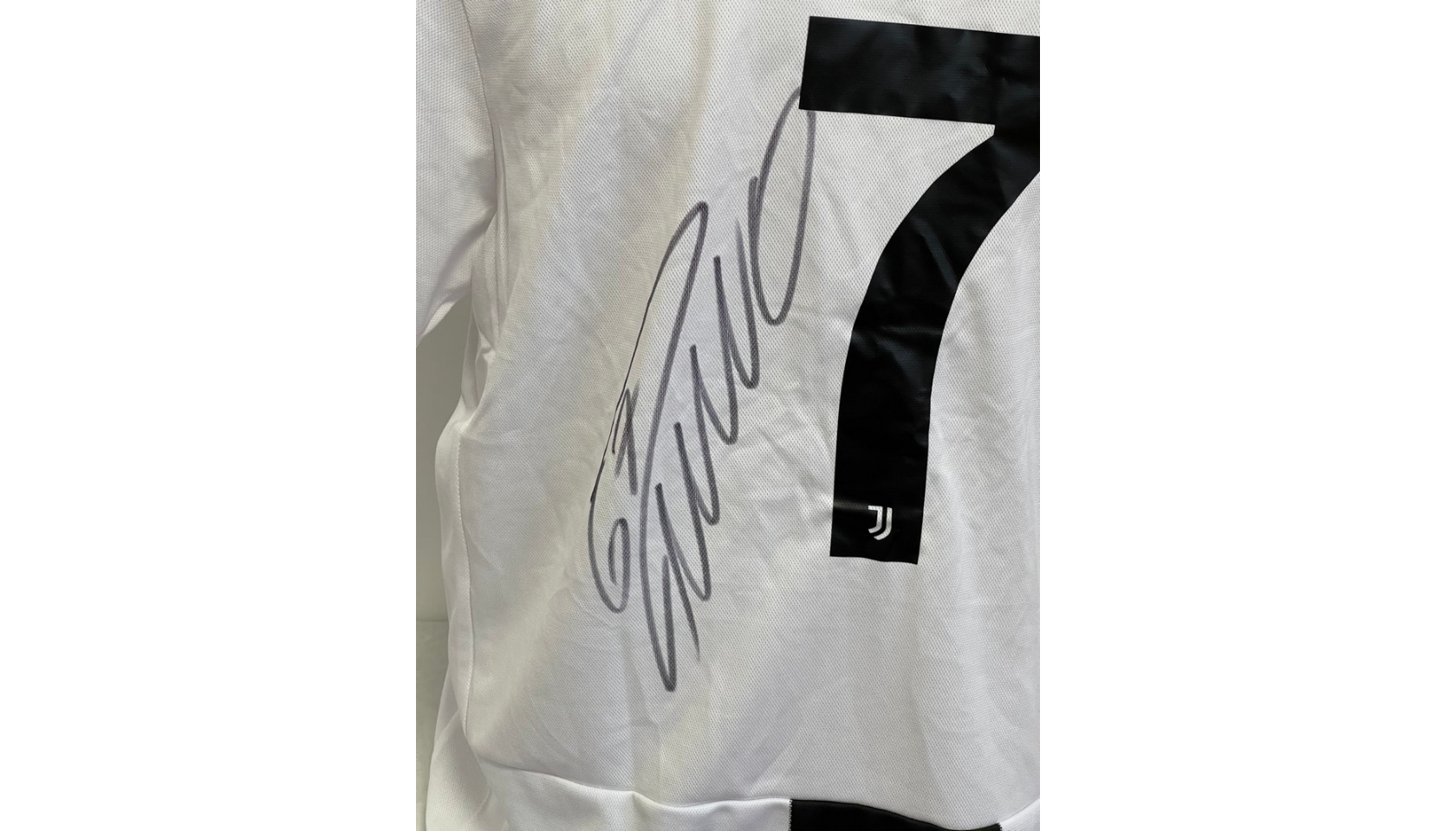 Maglia Ufficiale Ronaldo Juventus 2018 19 Autografata CharityStars