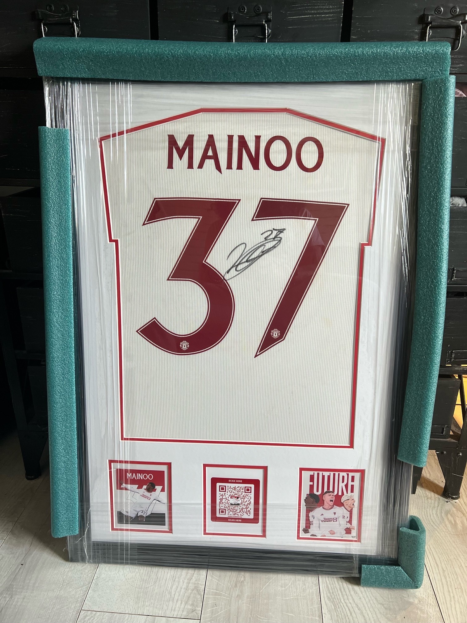 Kobbie Mainoo's Manchester United 2023/24 Signed And Framed Shirt