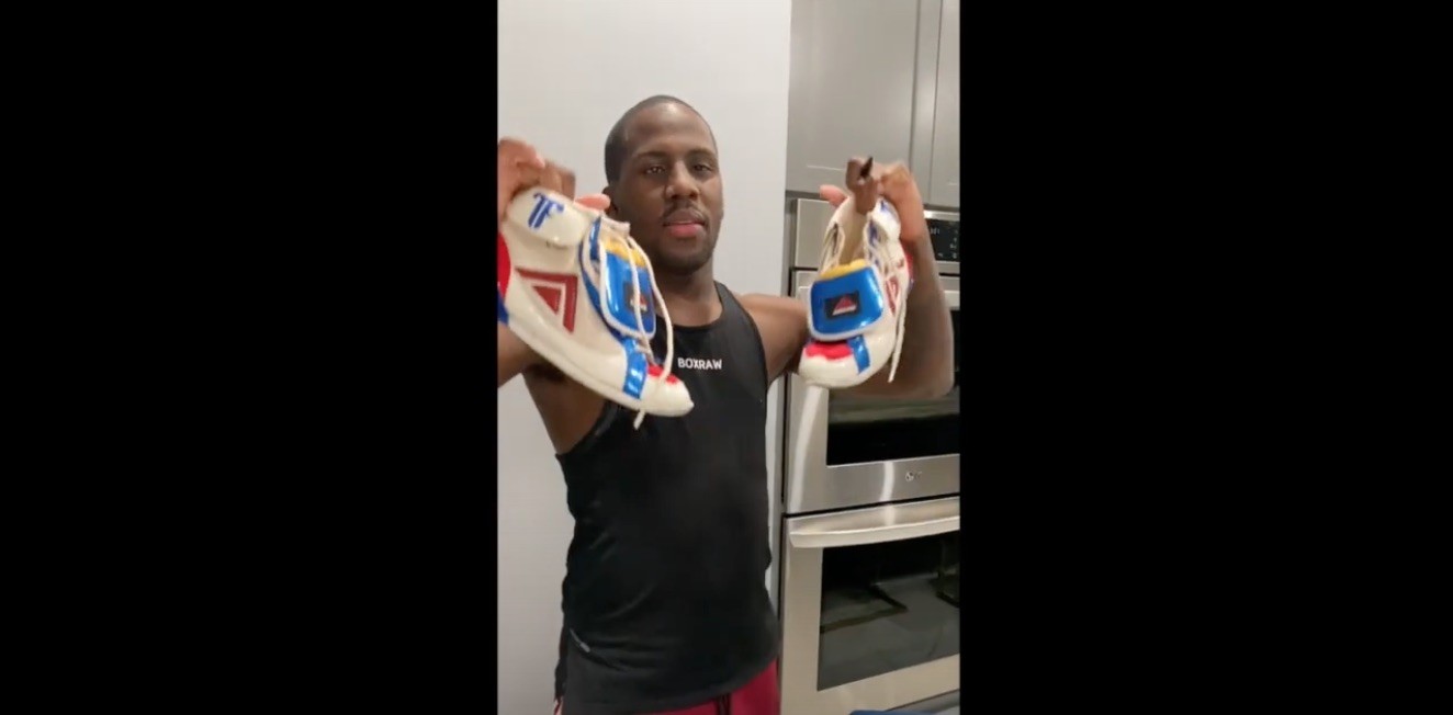 Tevin Farmer Signed Boxing Shoes