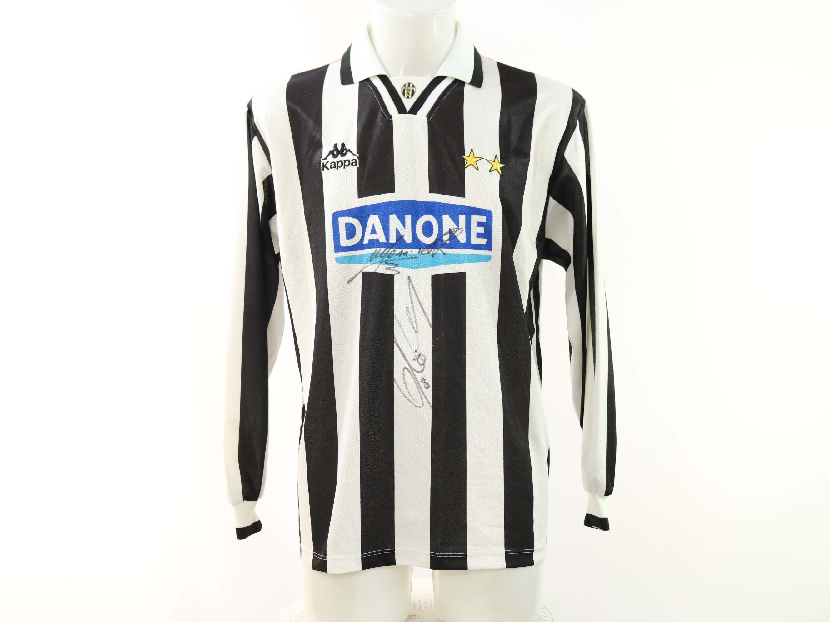 Juventus Official Shirt, 1994/95 - Signed by Alessio Tacchinardi and Moreno Torricelli