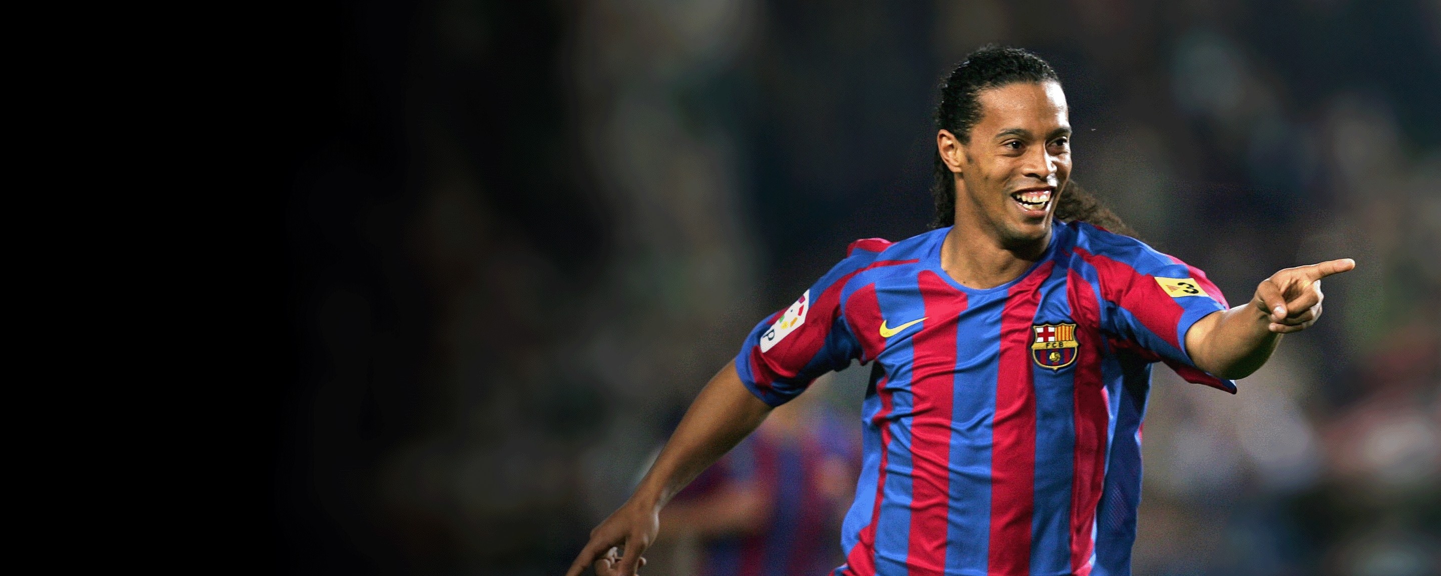 Ronaldinho Barcelona Signed Home Shirt