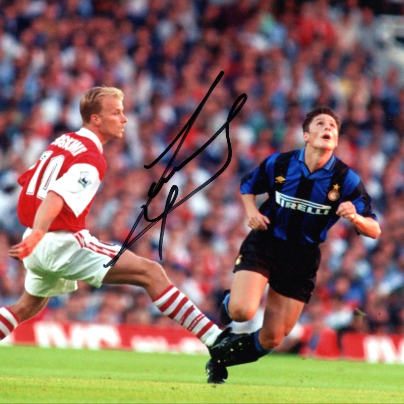 Photograph signed by Javier Zanetti