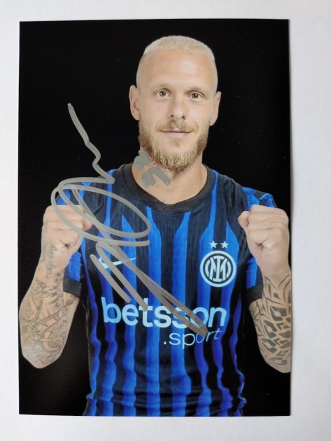 Photograph signed by Federico Dimarco