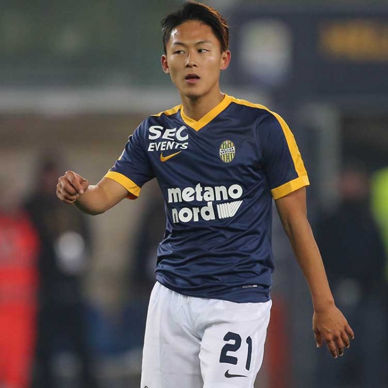 Lee Seung-woo's Bench-Worn 2018 Hellas-Chievo Shirt with "Ciao Davide" Patch