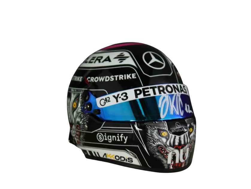 Casco in scala 1:2 Kimi Antonelli, Limited Edition GP Suzuka 2026 - Autografato da Kimi Antonelli
