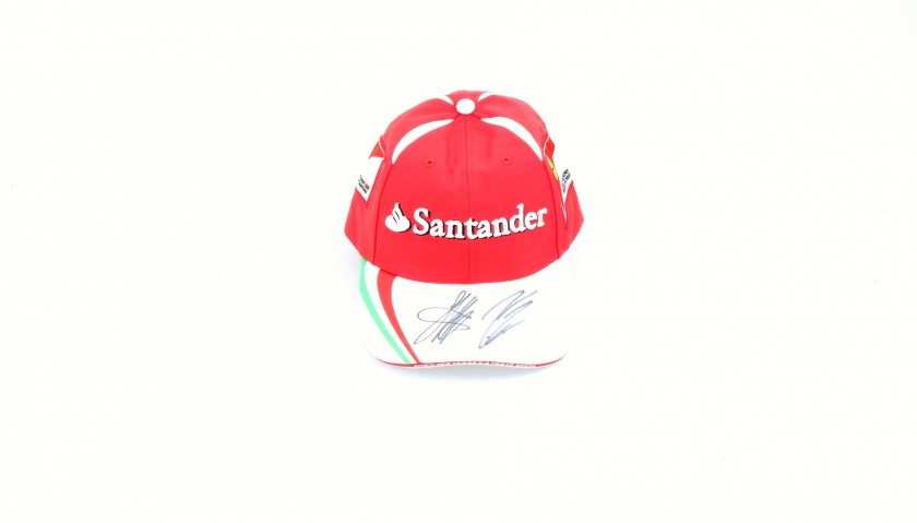 Cappellino Ferrari autografato da Vettel e Raikkonen