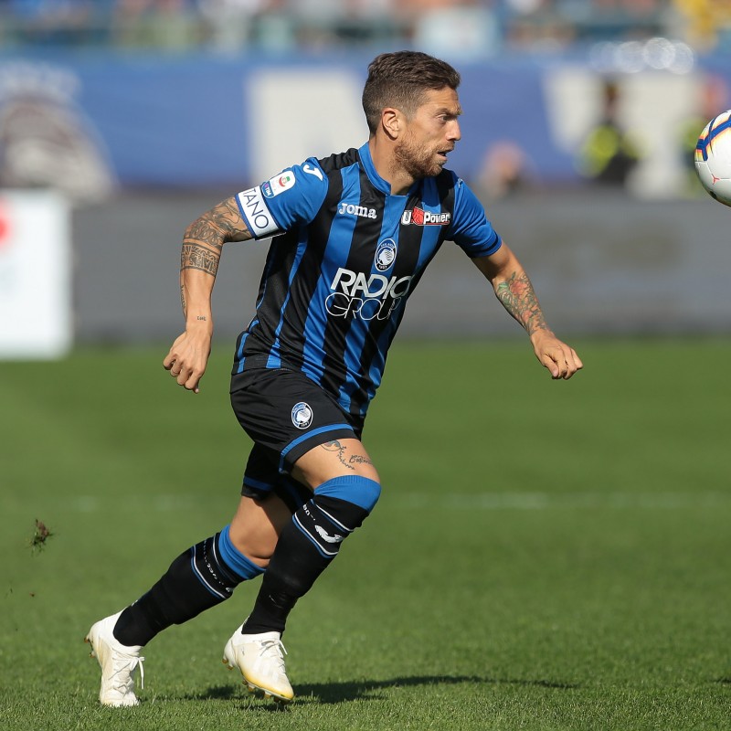 Gomez's Official Atalanta Kit, 2018/19 - Signed