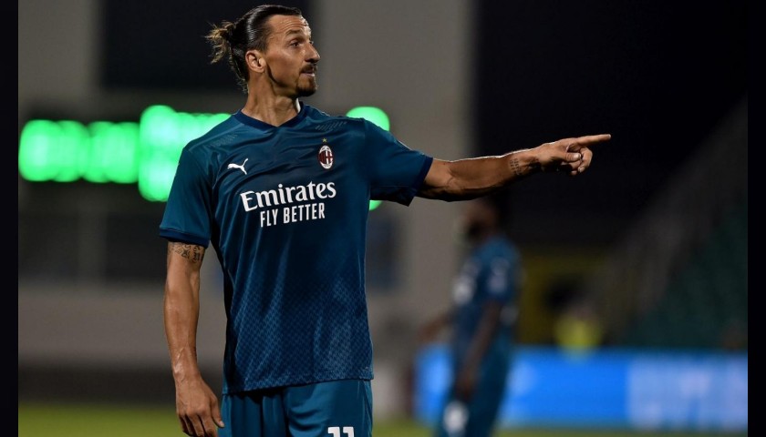 Ibrahimovic's Official Milan Signed Shirt, 2020/21