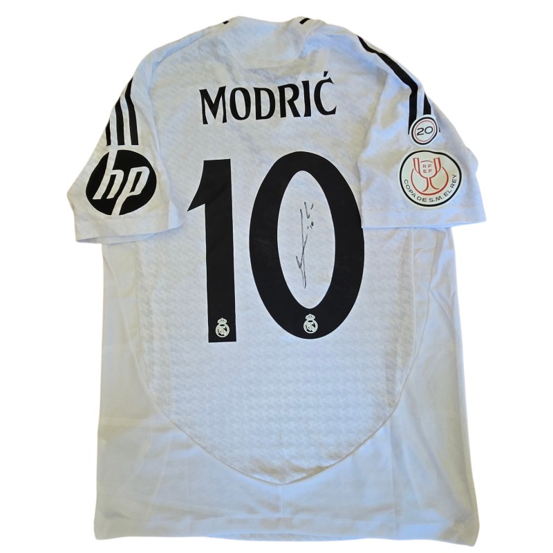 Modric's Signed Match-Issued Shirt, Barcelona vs Real Madrid Copa Del Rey Finals 2025