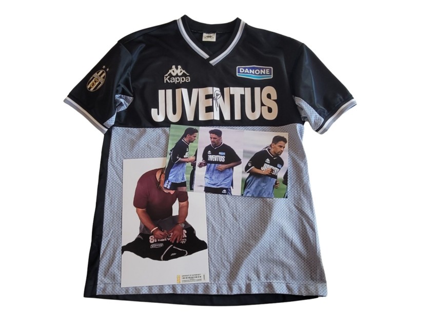 Baggio's Juventus FC Worn Training Shirt, 1994/95 - Signed