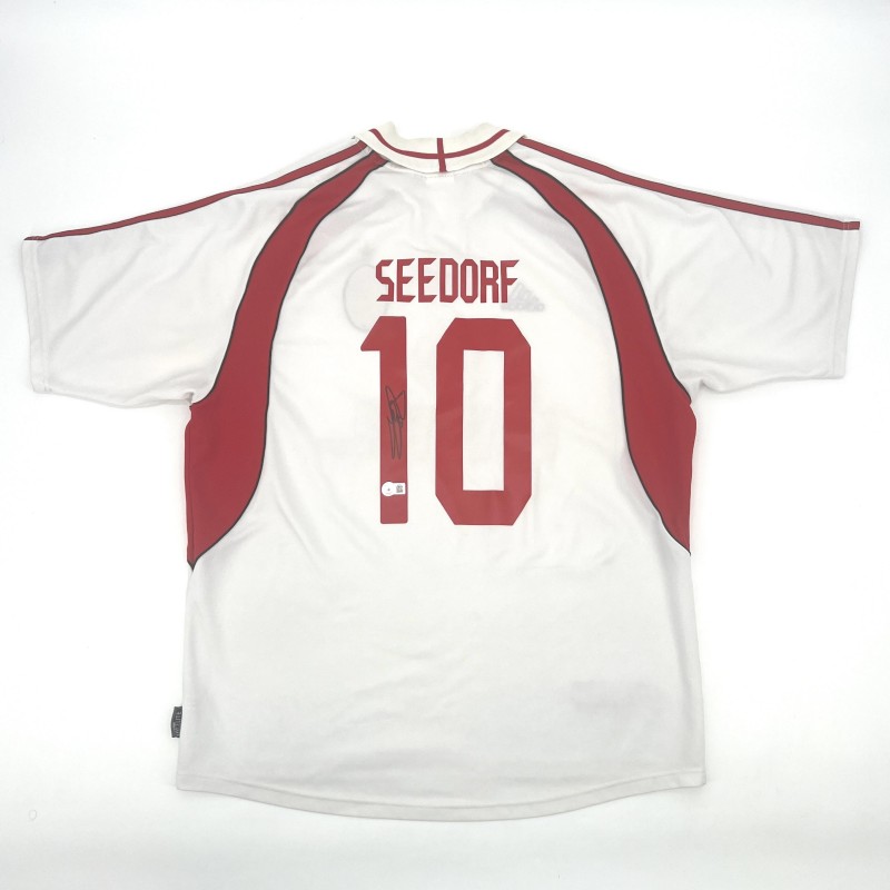 La maglia firmata da Clarence Seedorf per il Milan
