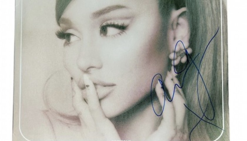Vinile Positions autografato da Ariana Grande - CharityStars