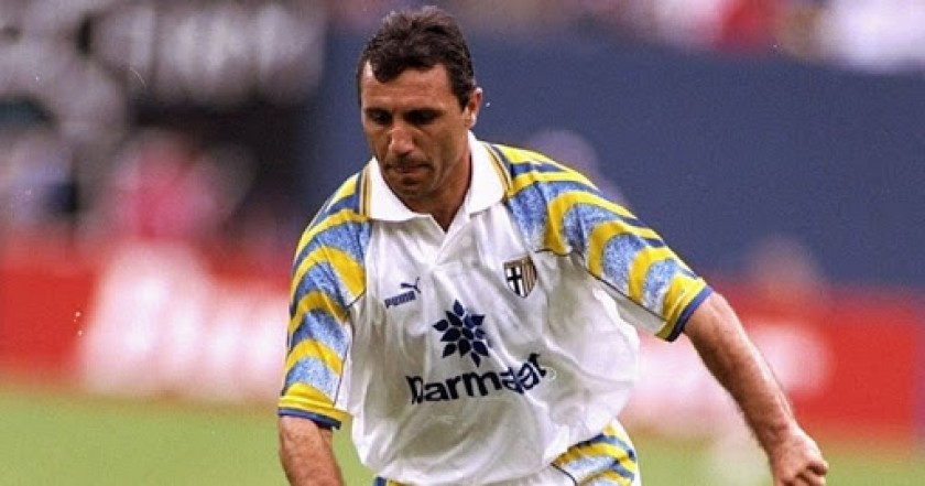 Maglia Ufficiale Stoichkov Parma, 1995/96 - Autografata