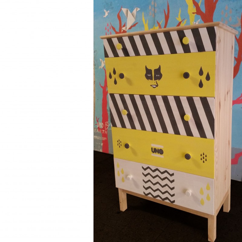 Ikea chest of drawers decorated by the streetartist UNO - 79x39x127 cm