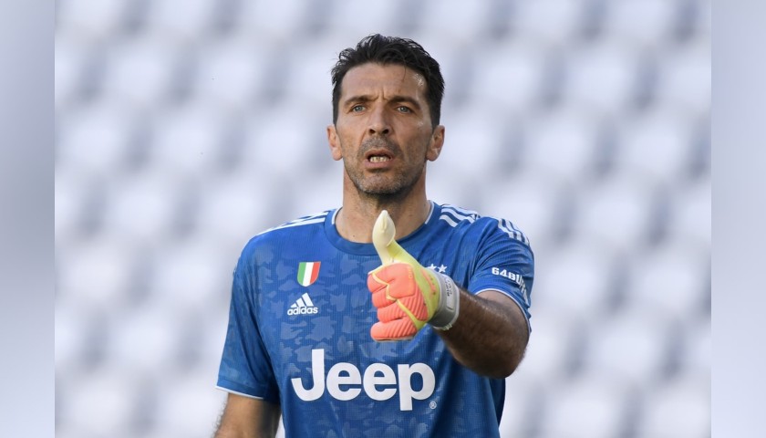 Buffon's Match-Issued Glove, Juventus-Torino 2020