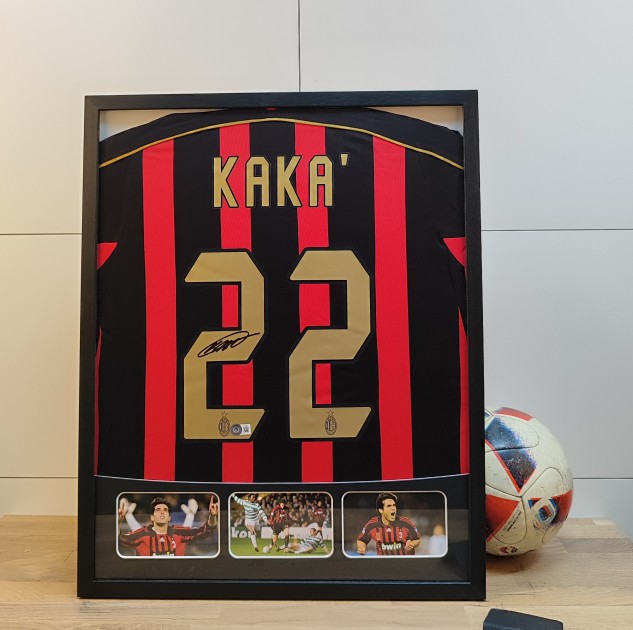 Maglia del Milan 2006/07 di Kakà firmata e incorniciata