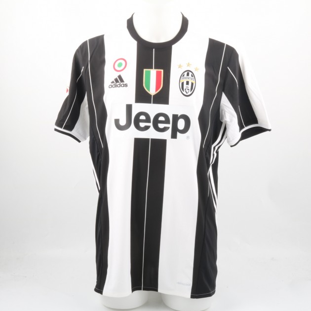 Official Juventus 2016/17 shirt, signed by Leonardo Bonucci