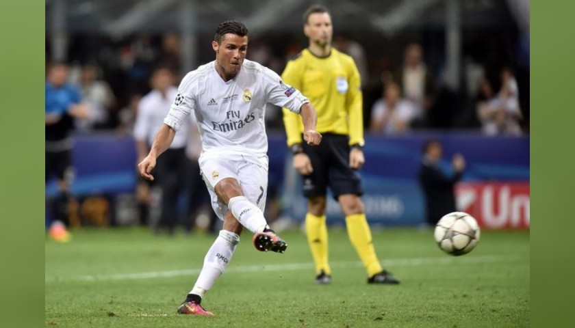 Match-Ball UCL, Final Milan 2016 - Signed by Ronaldo