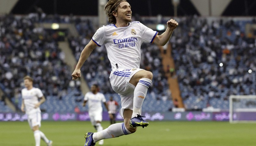 Modric's Official Real Madrid Signed Shirt, 2019/20 - CharityStars