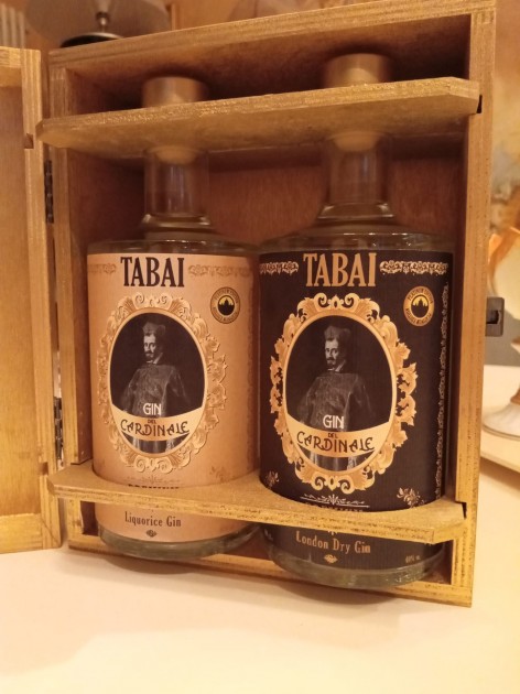 Two Bottles of Gin Premium Tabai del Cardinale