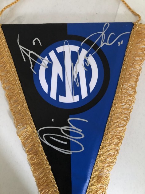 Official Inter Milan Pennant 202324 Signed By The Squad Charitystars