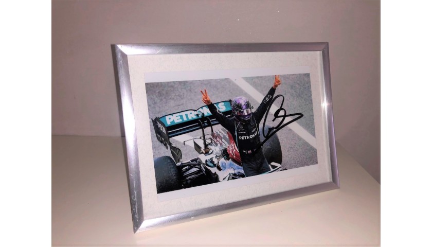 Lewis Hamilton Signed Photograph 