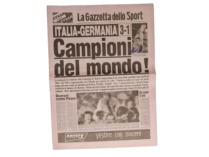 La Gazzetta dello Sport autografata da Dino Zoff