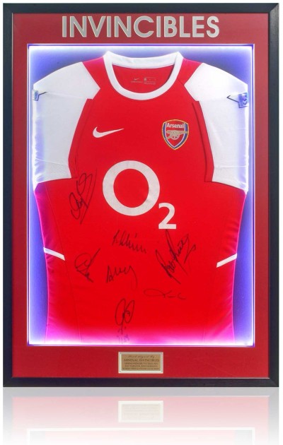 Maglia Arsenal Invincibles firmata e incorniciata con illuminazione a LED