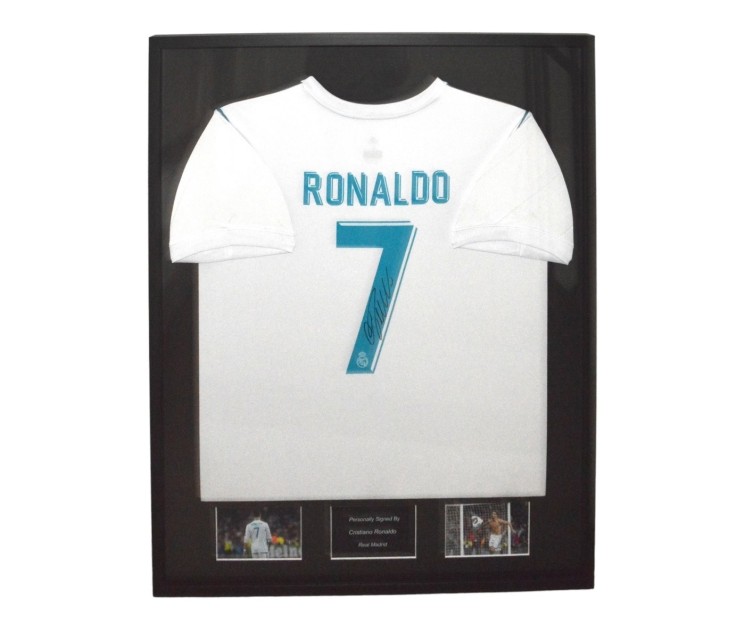 Maglia Real Madrid 2017/18 di Cristiano Ronaldo firmata e incorniciata