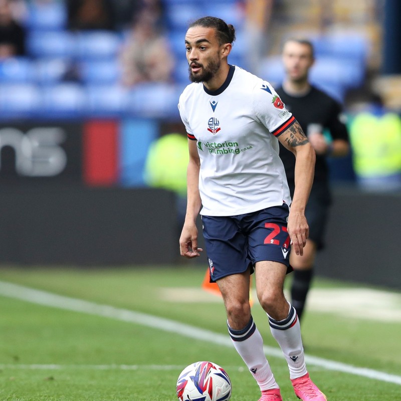 Maglia firmata di Randell Williams del Bolton Wanderers, contro lo Shrewsbury