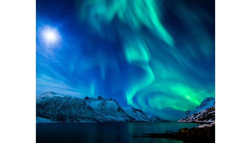 Enjoy The Northern Lights in Canada