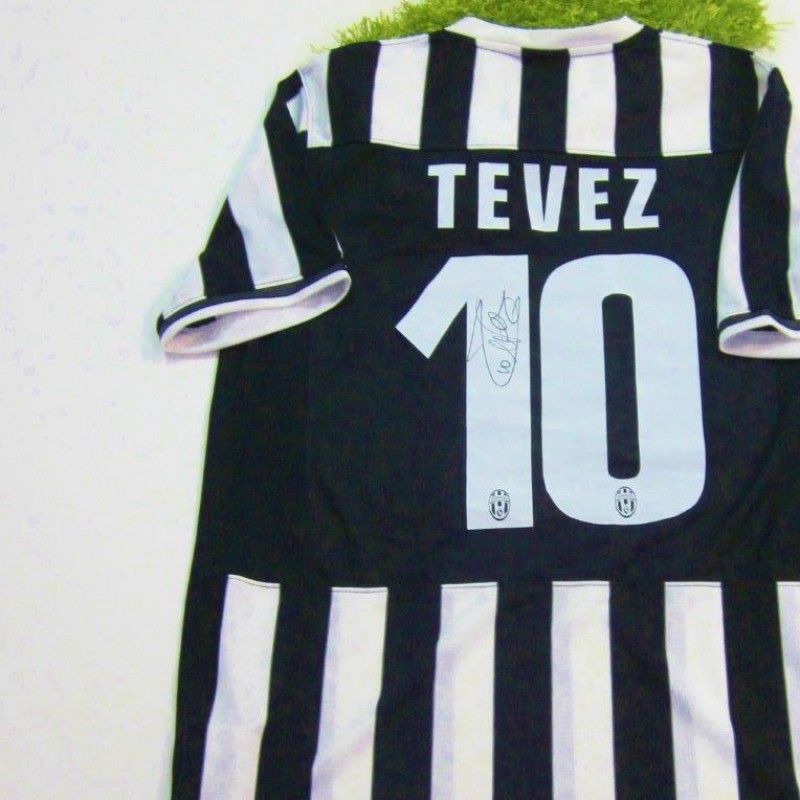 Juventus shirt, 201372014 - signed by Tevez 