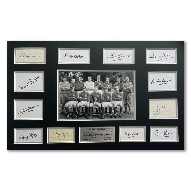 England 1966 World Cup Winning Team And Manager Signed Display