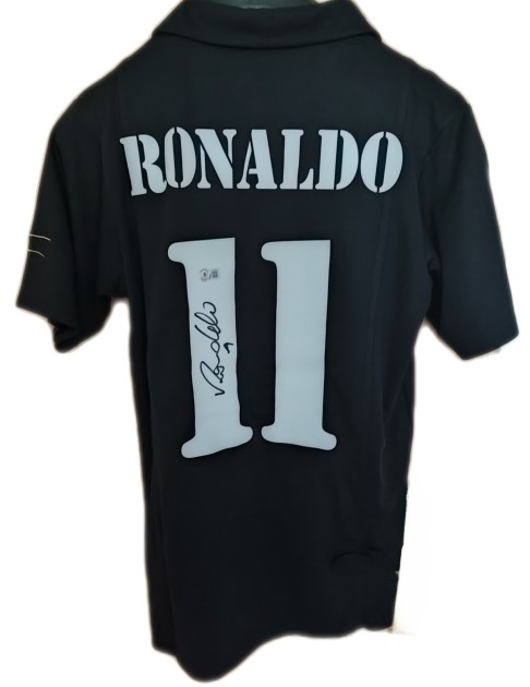 Maglia firmata di Ronaldo Nazario del Real Madrid 2002/03