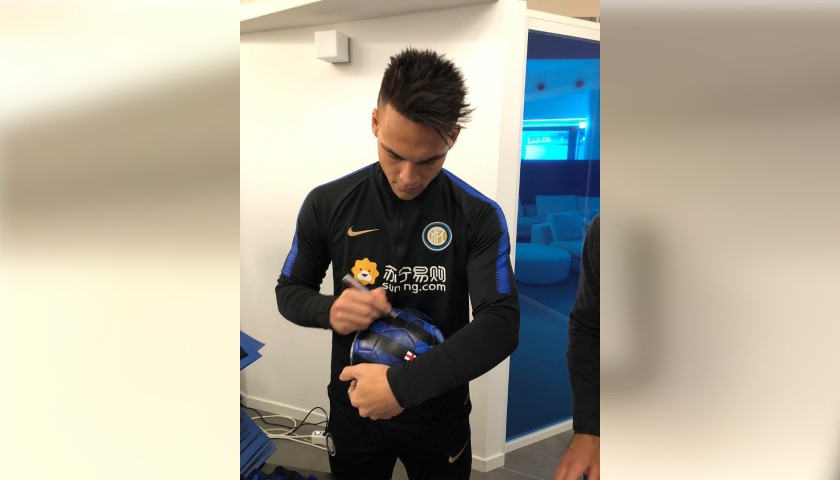 Official Inter 2018/19 Football - Signed by the Squad