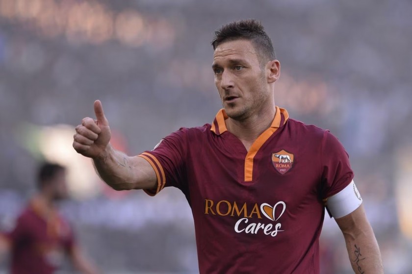 Maglia Totti Roma - Autografata e incorniciata - CharityStars