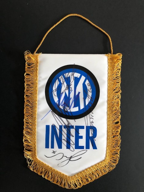 Official Inter Pennant, 2022/23 - Signed by the Players