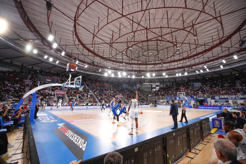 Assisti in poltroncina a Pallacanestro Brescia-Pistoia + Walkabout