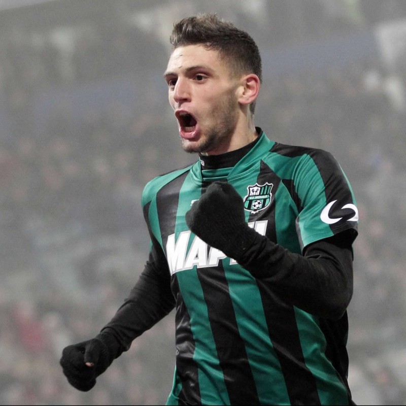 Berardi's Official Sassuolo Shirt, 2014/15 - Signed by the players