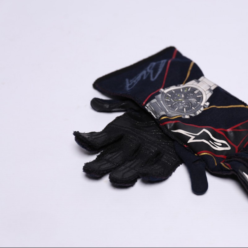 Signed Gloves Used by Daniil Kvyat in 2016 Abu Dhabi GP