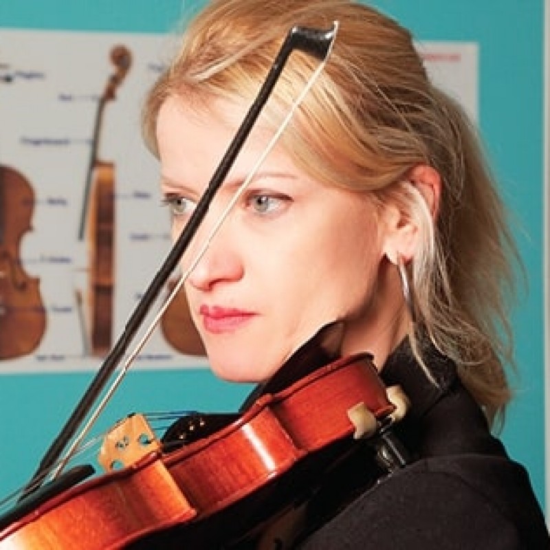 Tre ore di lezione di violino elettrico con Mary Radic