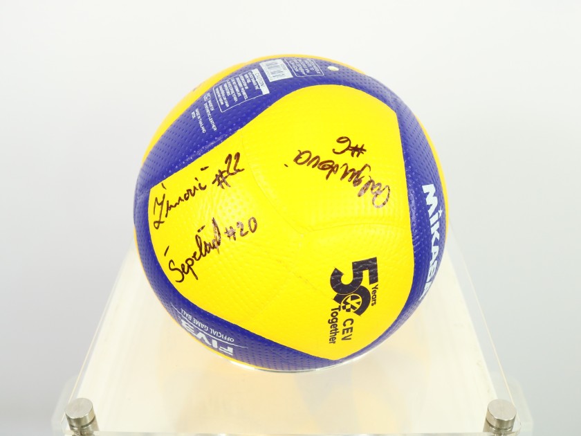 Official Slovakia ball at Eurovolley 2023 autographed by the Women's National Team