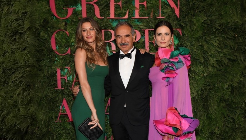 2 Passes to the Green Carpet Fashion Awards 2018