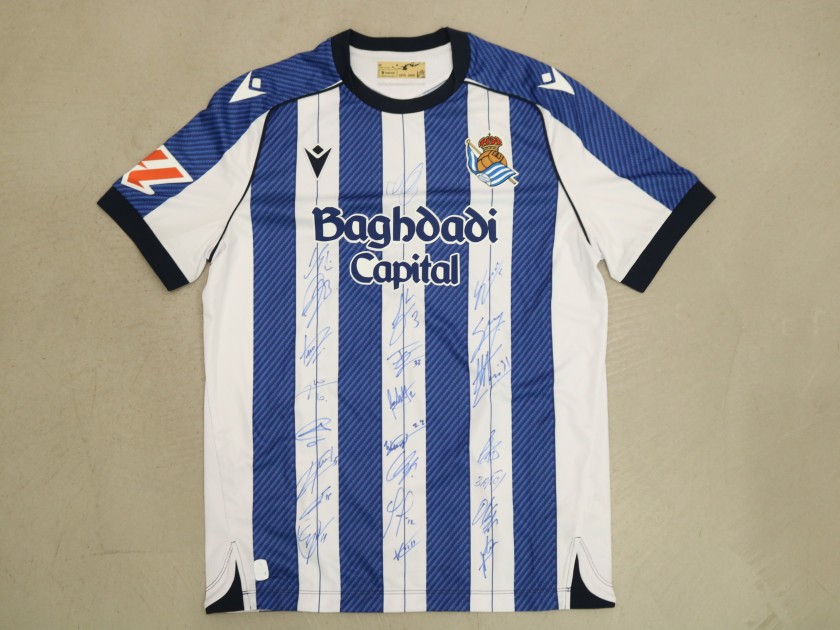Real Sociedad's Official Shirt, 2025/26 - Signed by the Players