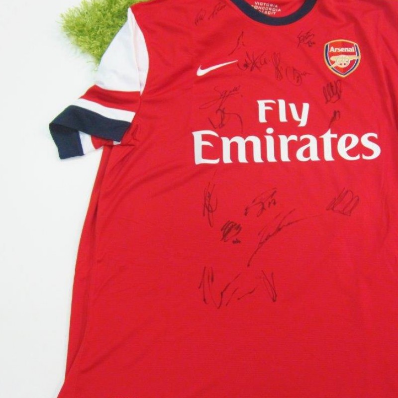 Maglia Arsenal Premier League 2013/2014  autografata dalla rosa, con relativo Certificato di Autenticità