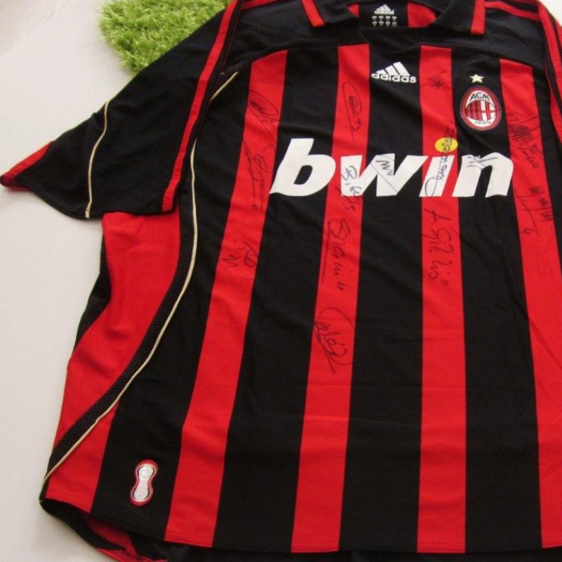 Milan shirt 2008 signed by the team