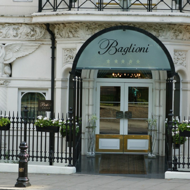 Luxury beauty & shopping day in London for men with Hotel Baglioni